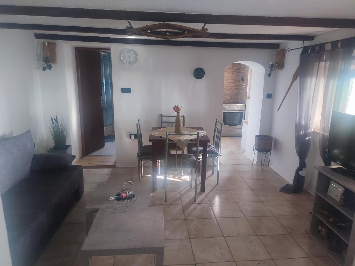 Holiday Home Lucija "" Private House With Pool "" ヤブラナツ エクステリア 写真