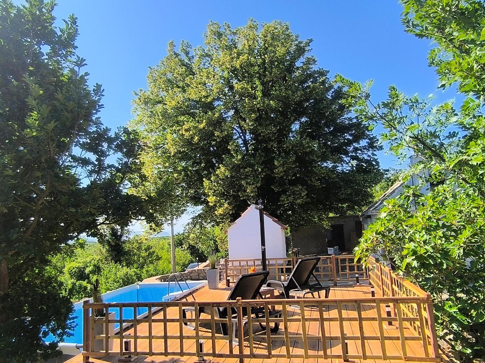 Holiday Home Lucija "" Private House With Pool "" ヤブラナツ エクステリア 写真